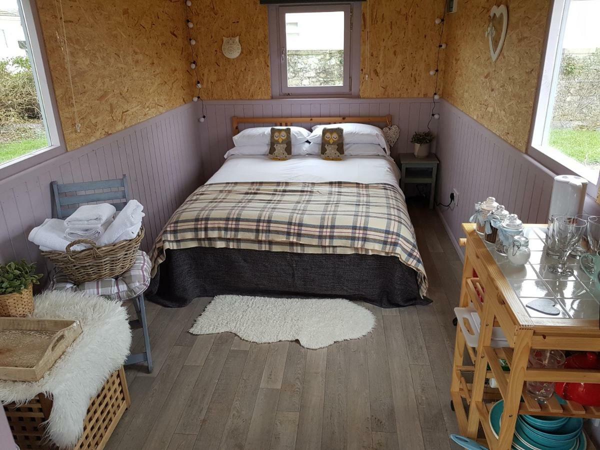 Acorn Camping And Caravan Park Лантуит Мейджър Екстериор снимка