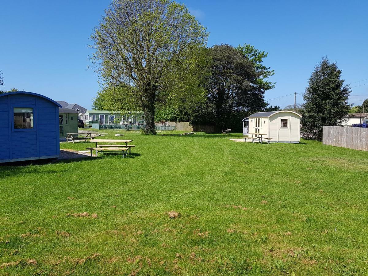 Acorn Camping And Caravan Park Лантуит Мейджър Екстериор снимка