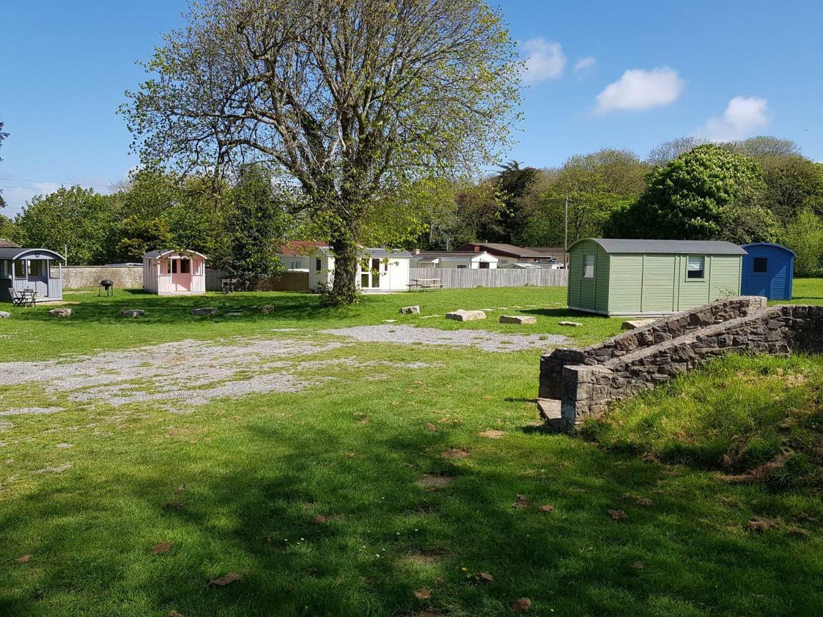 Acorn Camping And Caravan Park Лантуит Мейджър Екстериор снимка