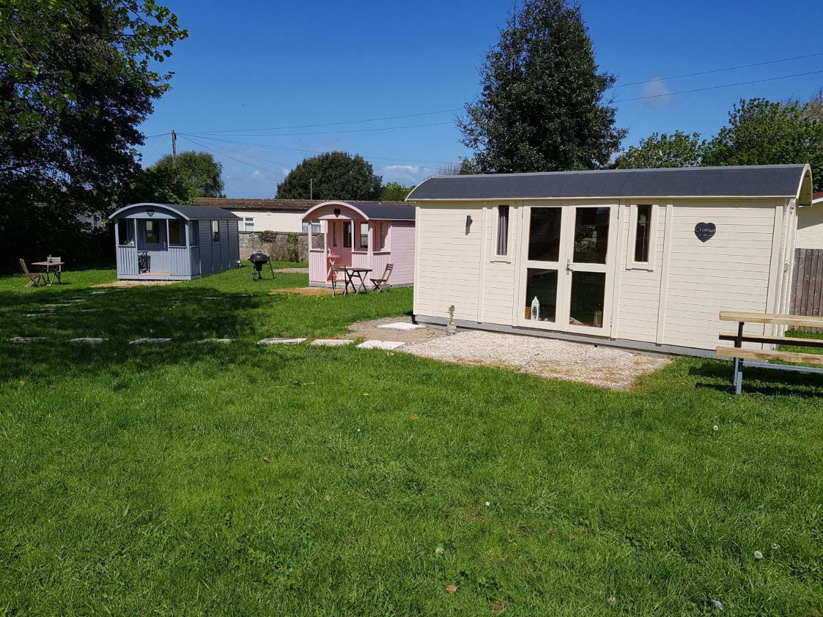 Acorn Camping And Caravan Park Лантуит Мейджър Екстериор снимка