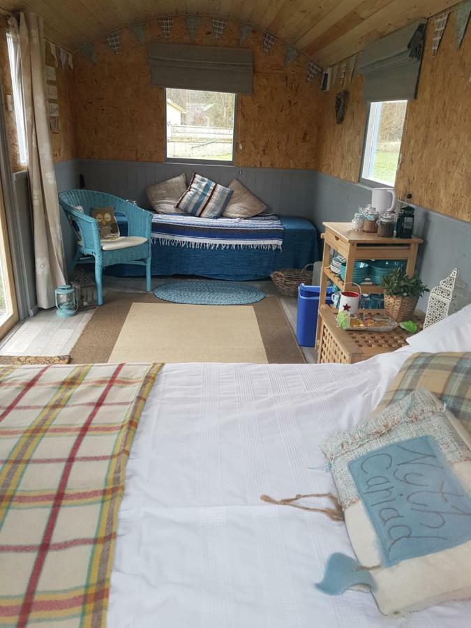 Acorn Camping And Caravan Park Лантуит Мейджър Екстериор снимка