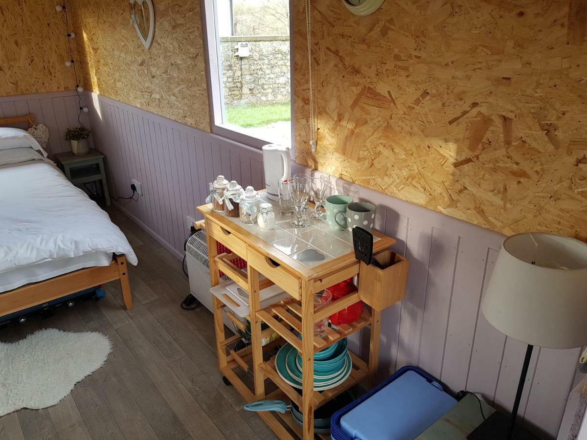 Acorn Camping And Caravan Park Лантуит Мейджър Екстериор снимка