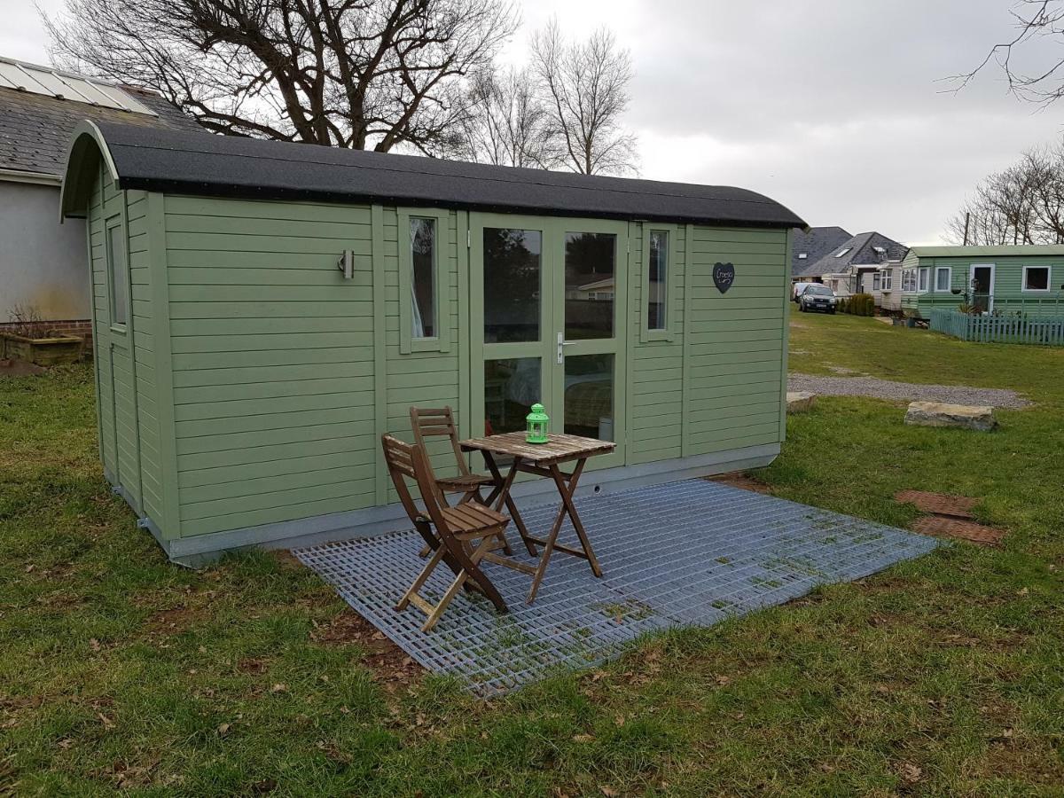 Acorn Camping And Caravan Park Лантуит Мейджър Екстериор снимка
