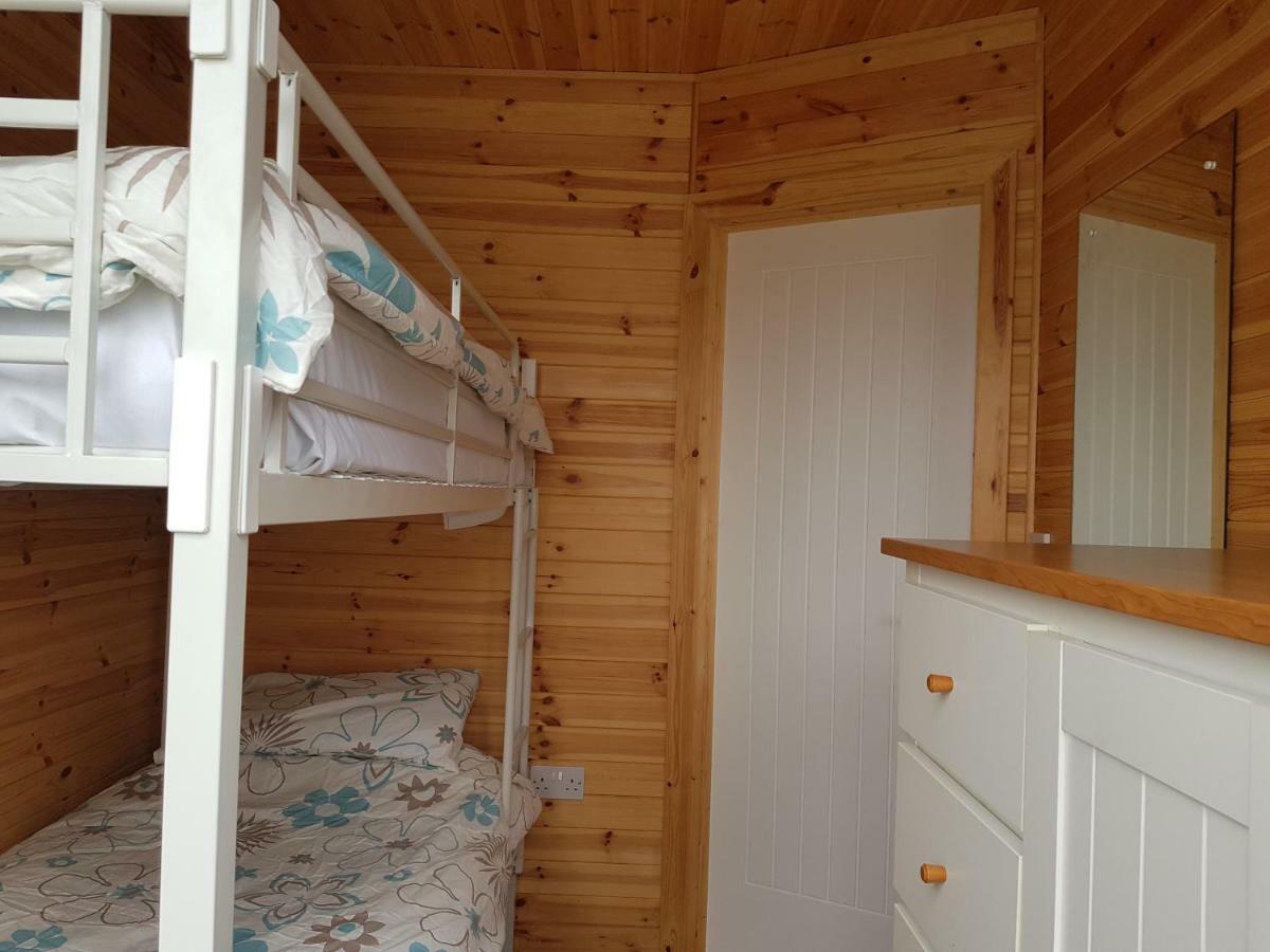 Acorn Camping And Caravan Park Лантуит Мейджър Екстериор снимка