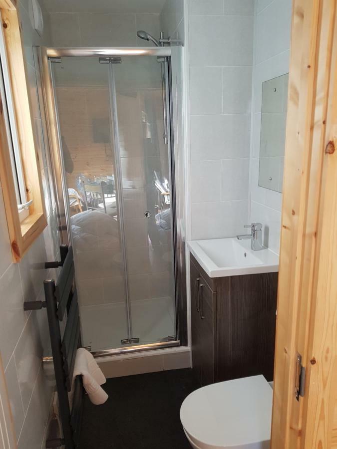 Acorn Camping And Caravan Park Лантуит Мейджър Екстериор снимка