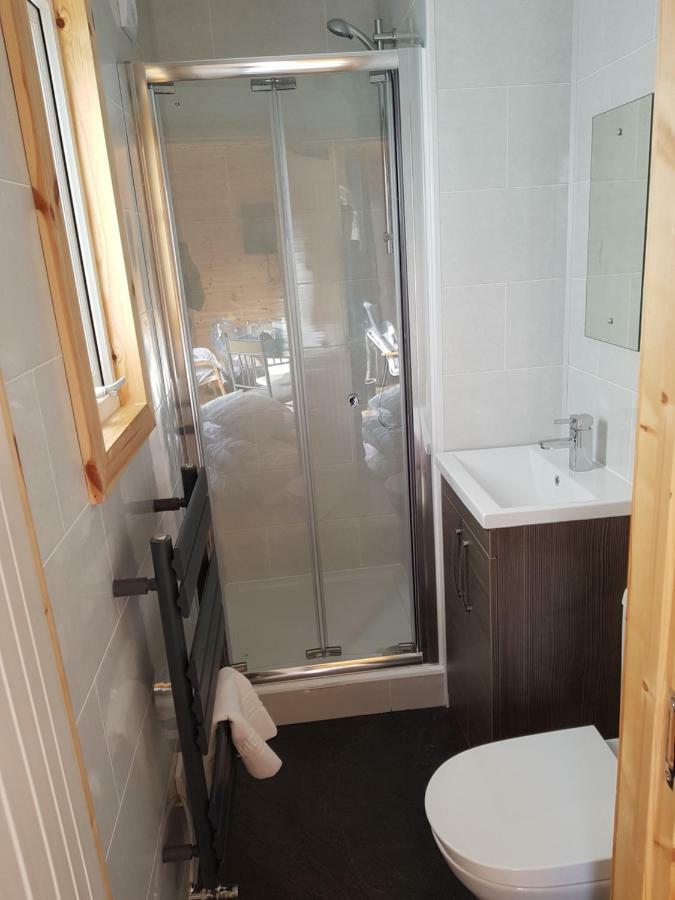 Acorn Camping And Caravan Park Лантуит Мейджър Екстериор снимка